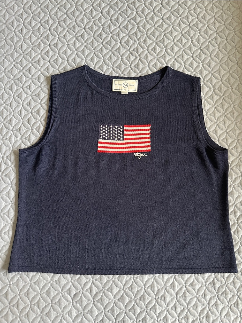 St John navy shell with flag VINTAGE